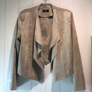 Reset faux suede open front jacket light tan with stretch shorter in back L